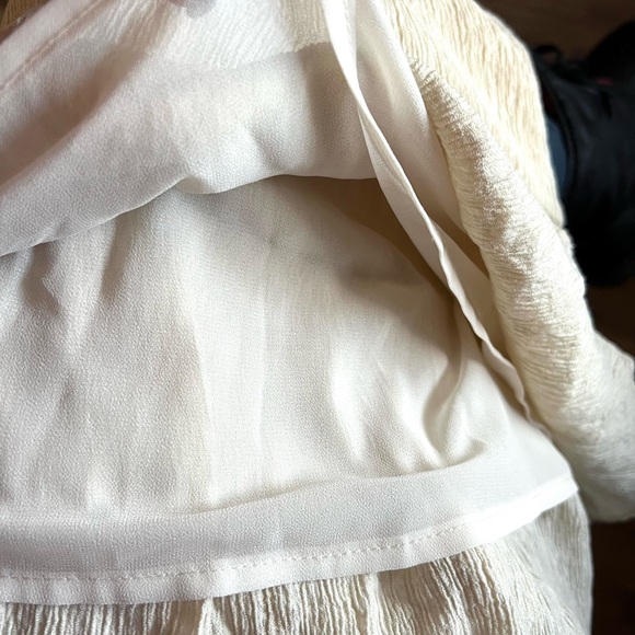 Pinch Dress with Ruffle‎ Hem - Picture 12 of 12